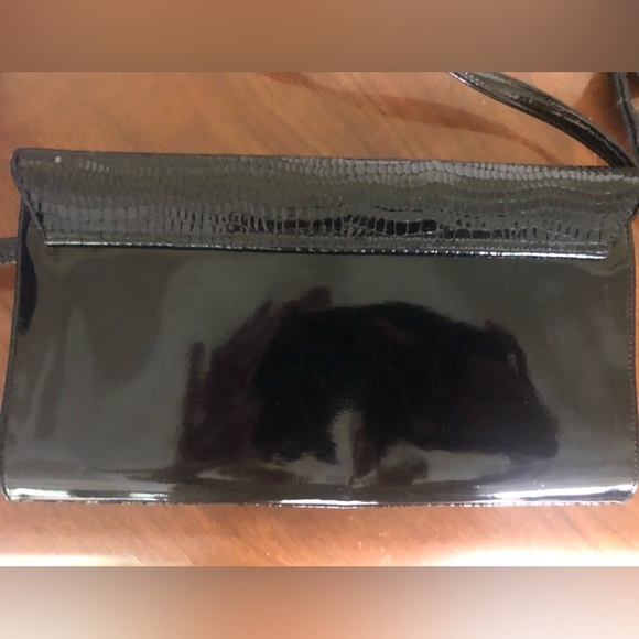 NATURALIZER vintage patent crossbody purse - Picture 2 of 5